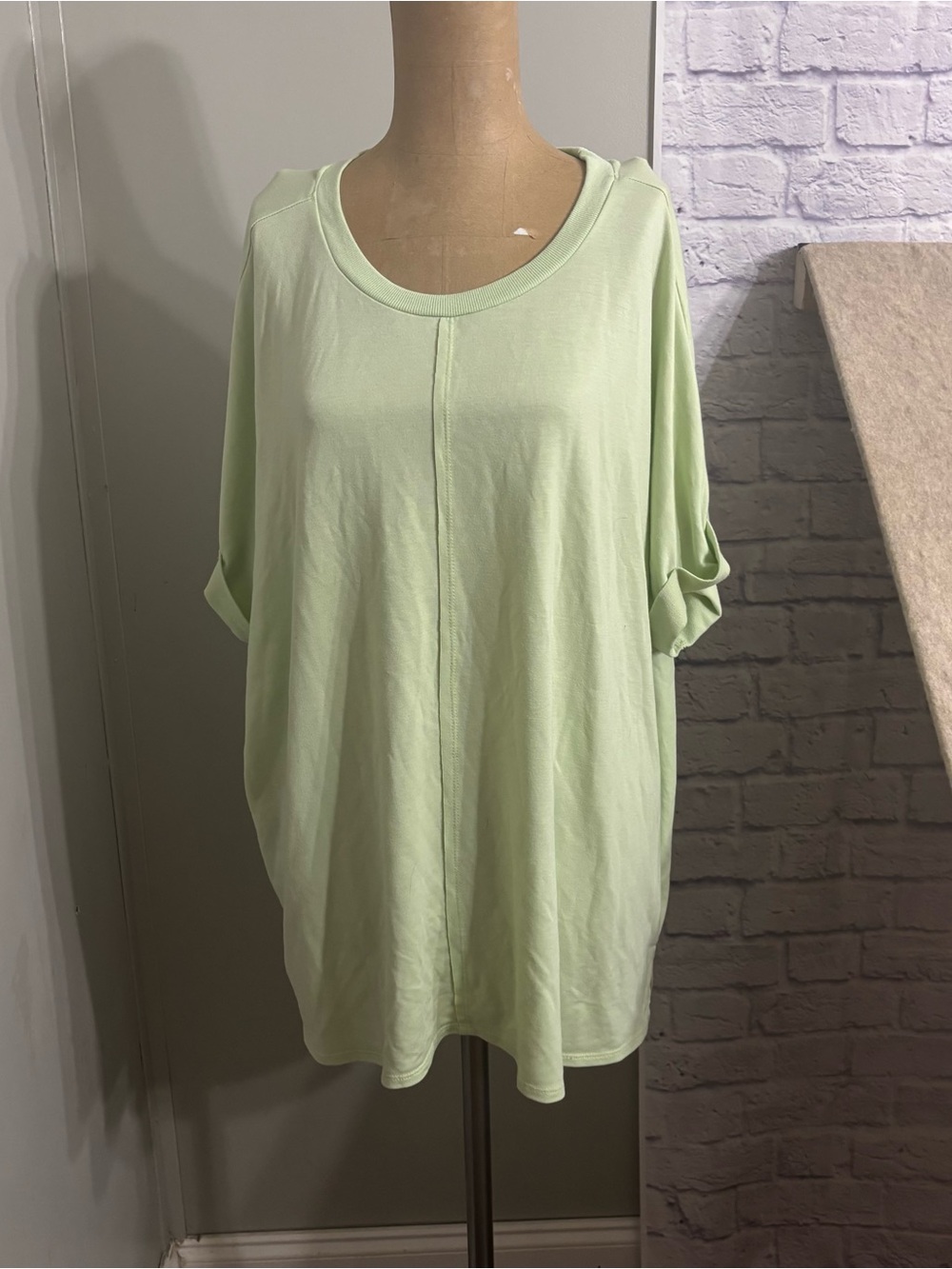 Mud Pie Mint Green Rolled Sleeve Scoop Neck Top
